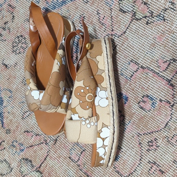 Chloe Runway Floral Canvas Sandas Espidrille, 41 - Picture 3 of 7